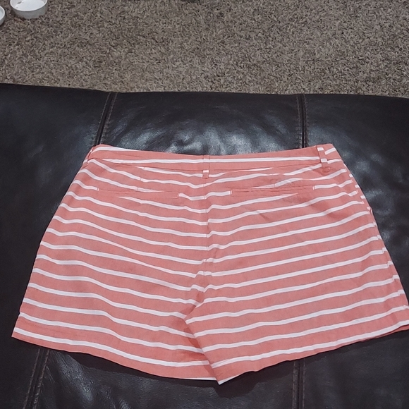 Comfortable shorts worn worn. Washed in cold and hung up to dry. - Picture 2 of 2